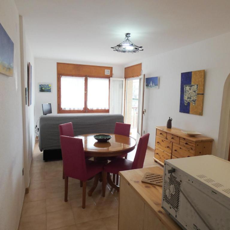 La Platja 3C Apto. con un dormitorio, 200m playa y plaza de parking - Apartamento de 1 dormitorio - 4