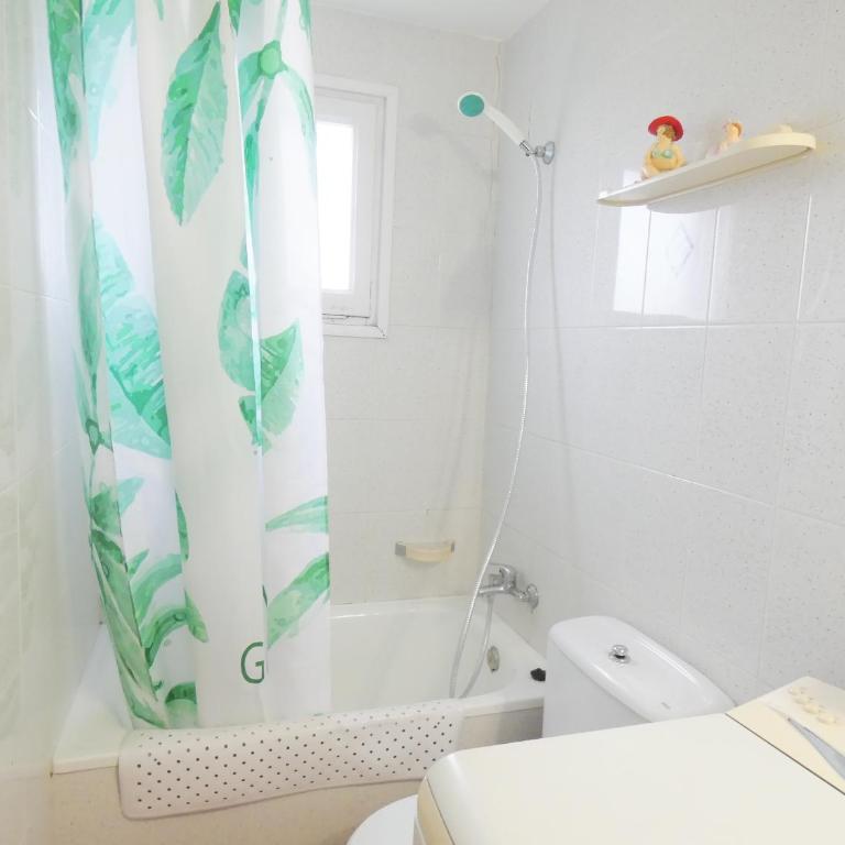 La Platja 3C Apto. con un dormitorio, 200m playa y plaza de parking - Apartamento de 1 dormitorio - 10