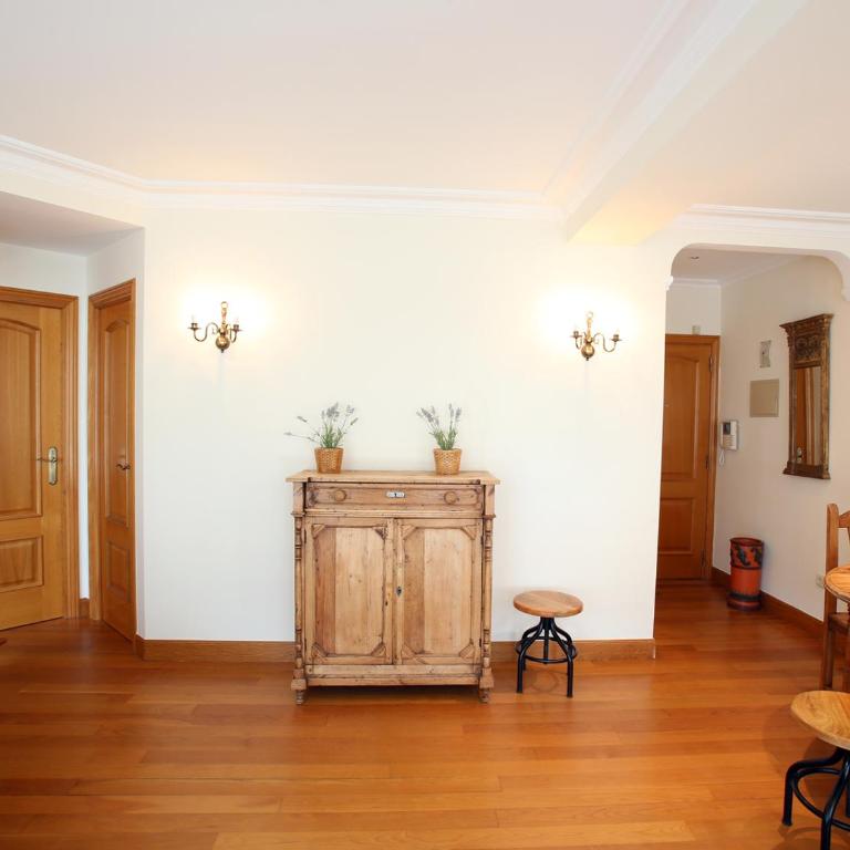 Orly a dos pasos de la playa de La Concha - Apartamento - 4