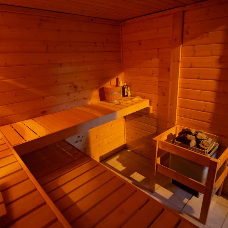 Landvilla Theresien-Gut, 20 - 25 Personen - Villa - 11