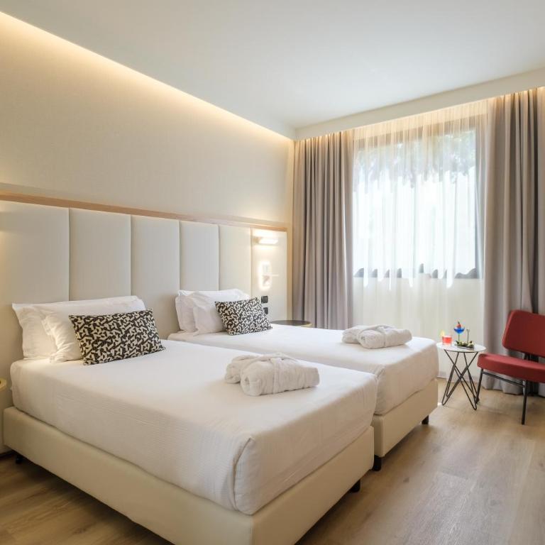 Savhotel Aemilia Bologna - Camera Doppia con Letti Singoli - 4