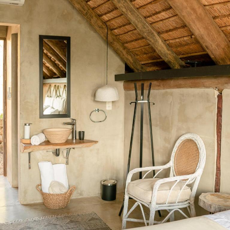 Tava Glamping Cerro - Triple Room with Balcony - 3