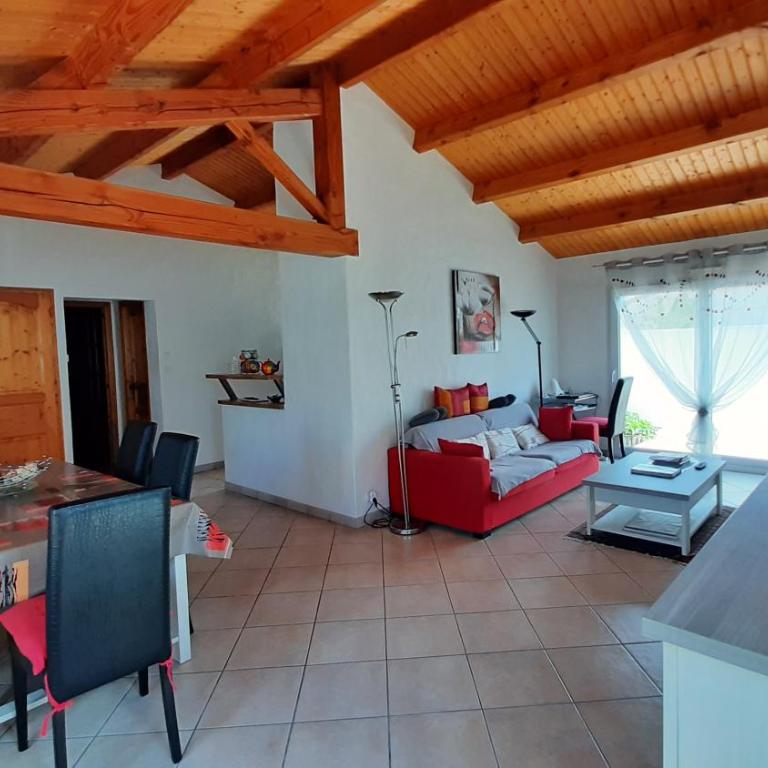 Maison de ville au calme, de plain pied, 2 chambres - Maison 2 Chambres - 6