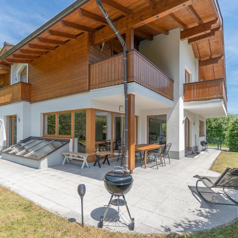 Kaprun Biggest Chalet Helen - 5 Bedrooms, 7 Bathrooms, Air Condition - Haus mit 5 Schlafzimmern - 3