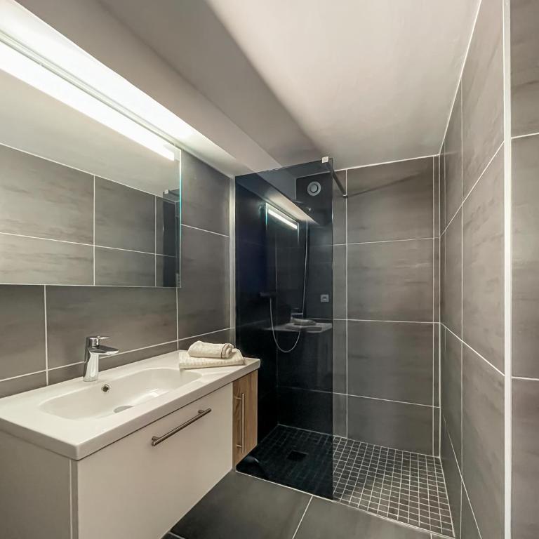 T2 tout équipé à 2 min de la plage ménage inclus 1 - One-Bedroom Apartment - 3