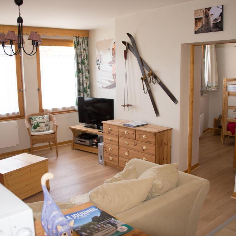 Courchevel 1550 – VERITABLE SKI AUX PIEDS – APPARTEMENT LES TOVETS T2 – 47m2 – 4P - Appartement 1 Chambre - 1