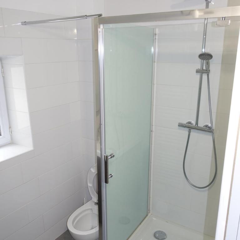 Maison Carrée/Coeur historique de Nîmes - Superbe Appt 55m² - Apartamento de 1 dormitorio - 17