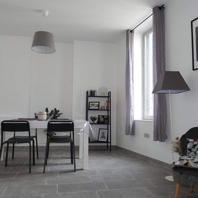 Maison Carrée/Coeur historique de Nîmes - Superbe Appt 55m² - Apartamento de 1 dormitorio - 6