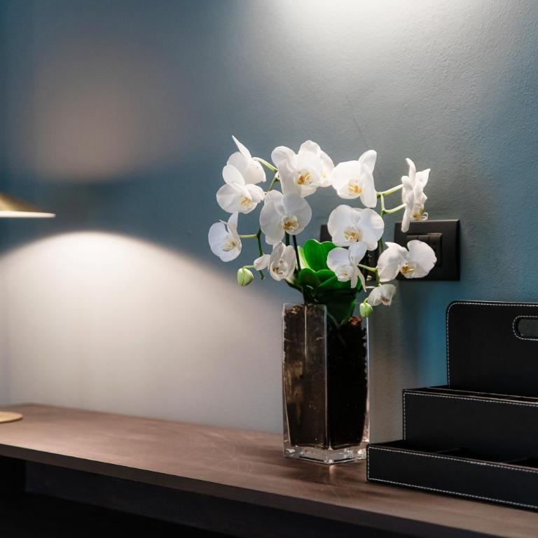 In Centro Luxury Rooms - Double Room with Balcony (2 Adults + 1 Child) - 11