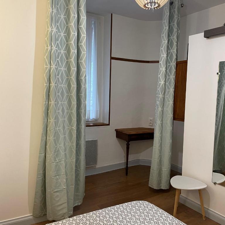 Hôtel du Clos Fleuri - Chambre Double avec Terrasse - 15