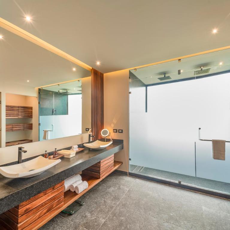 Mvngata Beach Hotel - Bridal Room - 5