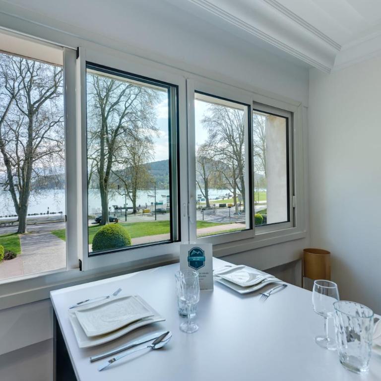 Swan Lake - Design apartment facing Lake Annecy - Apartment - 8