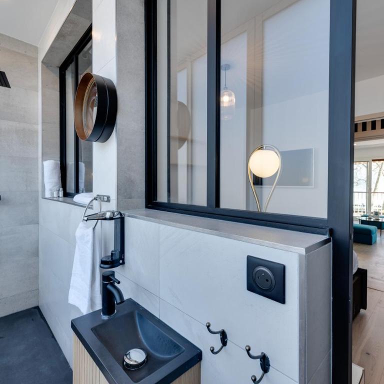Swan Lake - Design apartment facing Lake Annecy - Apartment - 10
