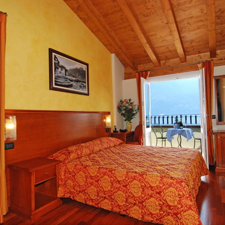 Albergo Ristorante Montebaldo - Camera Superior Matrimoniale/Doppia con Letti Singoli con Balcone con Vista Lago - 5