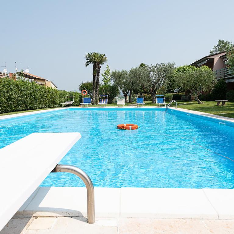 APARTMENT ORTENSIA - Regarda Travel - Appartamento con Vista Piscina - 1