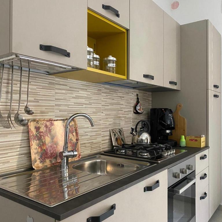 Momenti e Monumenti - Two-Bedroom House - 7