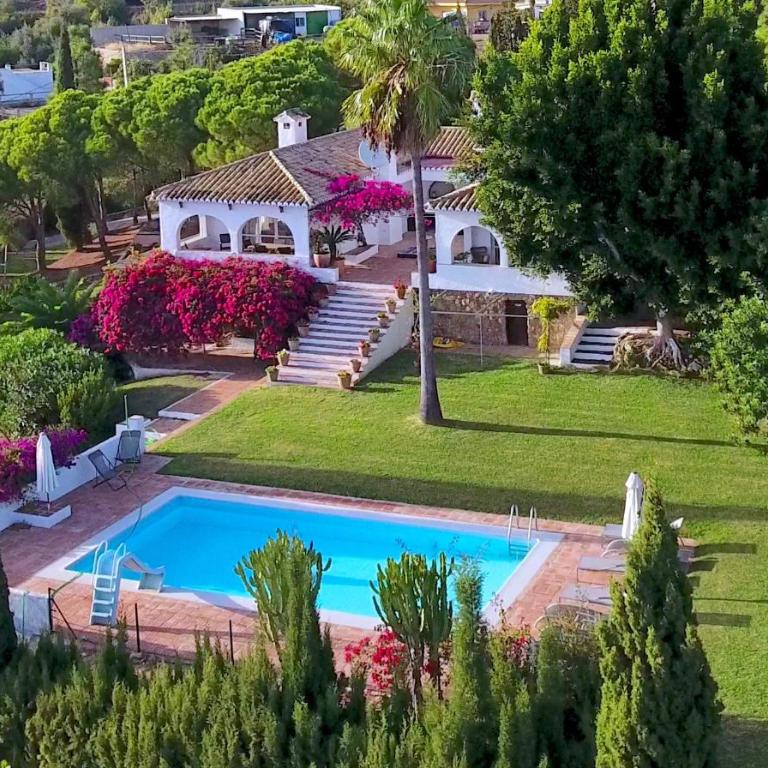 La Ciruela - Villa paisible jardin de 5000m2 piscine chauffée et vue sur mer - Villa - 1