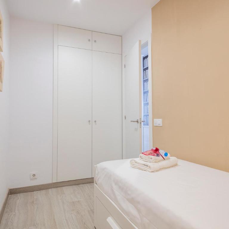 Alcam Books - Two-Bedroom Apartment - 11