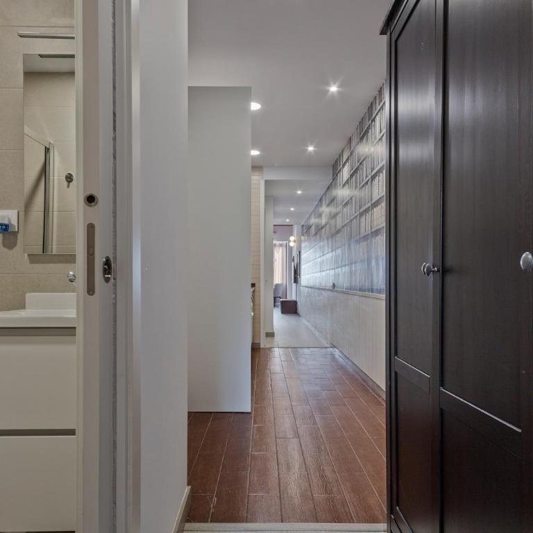 Alcam Books - Two-Bedroom Apartment - 10