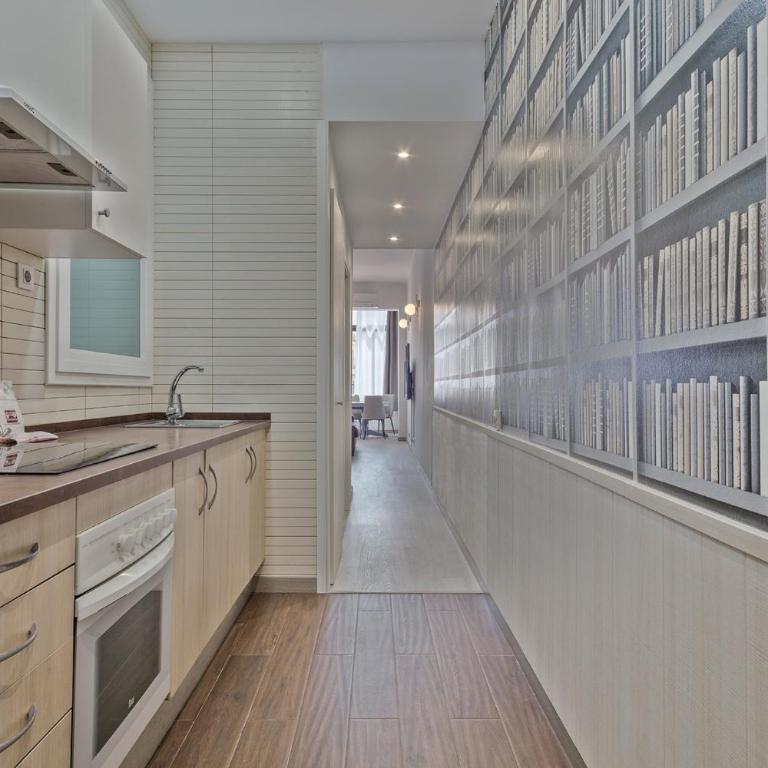Alcam Books - One-Bedroom Apartment - 12