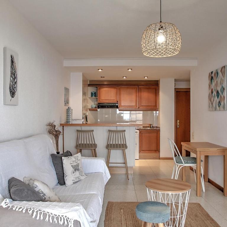 EDIFICIO CALPPLACE - Apartamento con terraza - 3