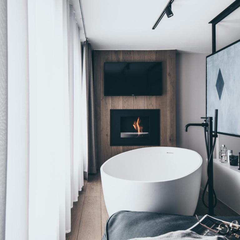The Crystal VAYA Unique - Junior Wellness-Suite - 5