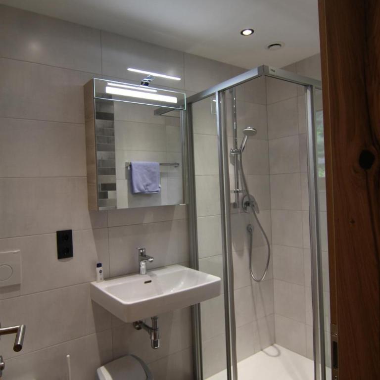 Gästehaus Bliem - Apartment mit 2 Schlafzimmern und Dusche - 6