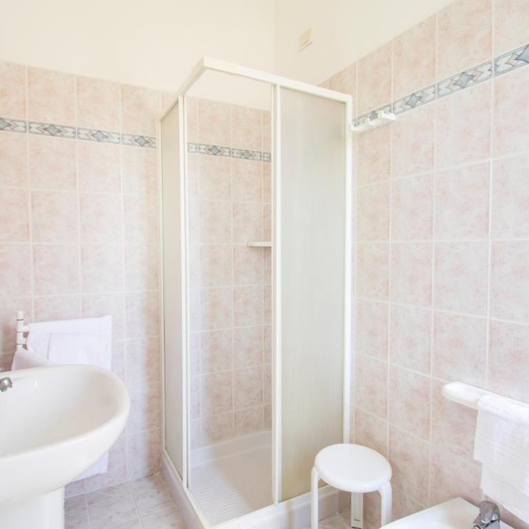 Hotel Villa Giada - Camera Matrimoniale/Doppia con Letti Singoli - 10
