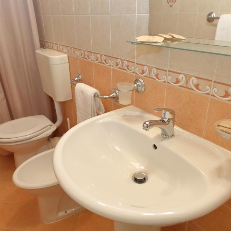 Sunny Flat - SELF Apartments - Appartamento con Balcone - 21