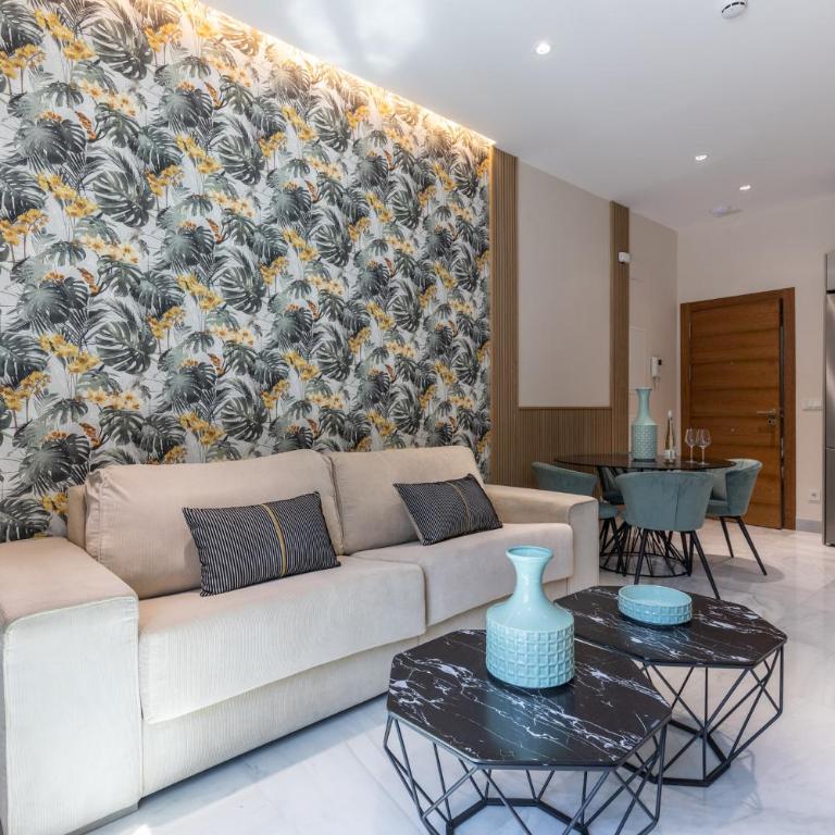 BiBo Suites Real Chancilleria - Two-Bedroom Apartment with View - 15