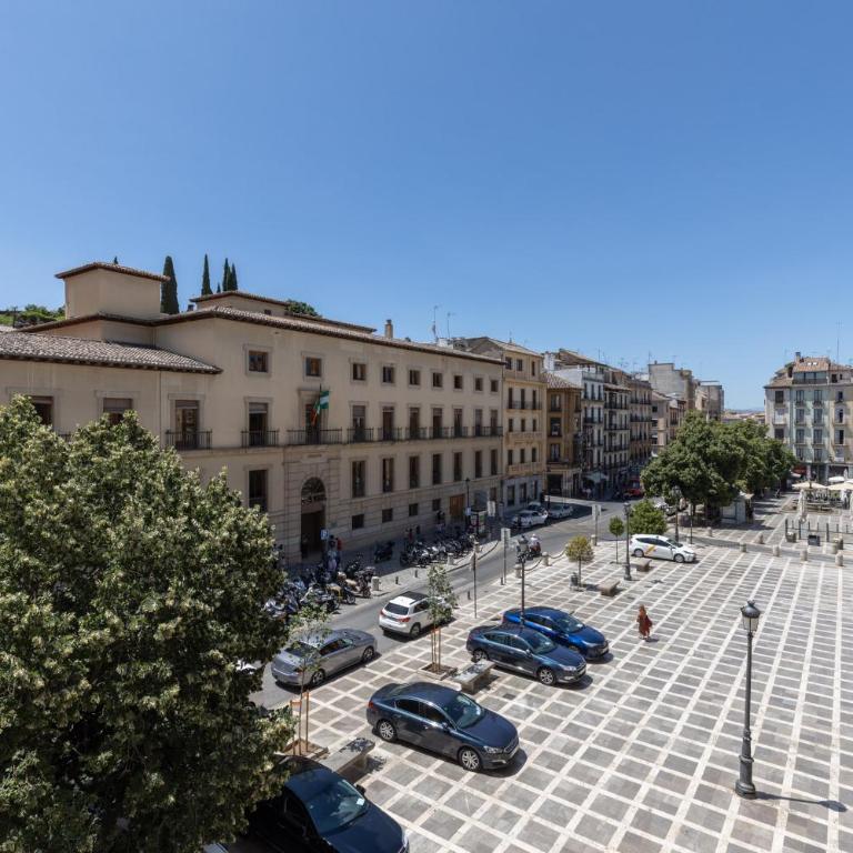 BiBo Suites Real Chancilleria - Two-Bedroom Apartment with View - 20