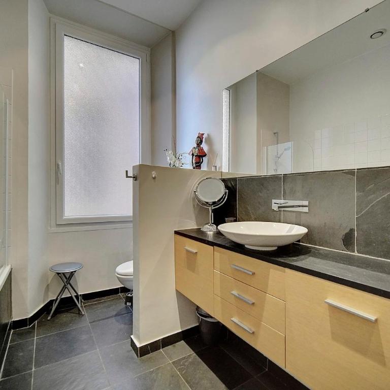 Upstays Balcony 96m2 Apartment Near Palais - Appartement - 5