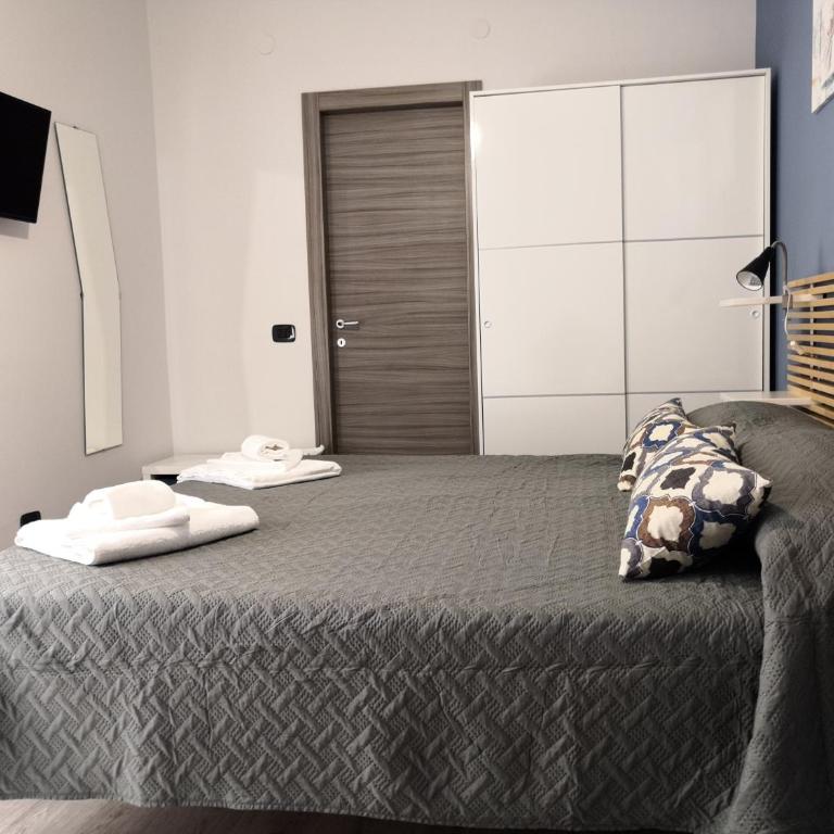 B&B Home Visit - Camera Matrimoniale con Bagno Privato - 49