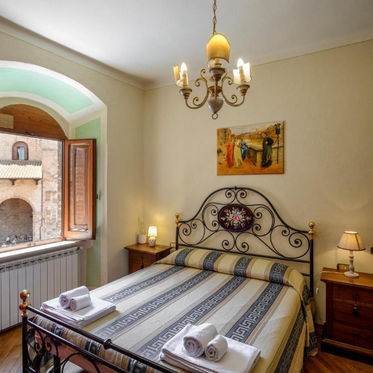 Sangi Studio Apartment - with amazing view of the Duomo - One-Bedroom Apartment - 4