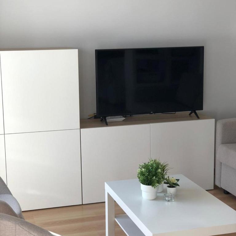 Apartamentos Paraíso Vera Playa, Ático Alborada con solárium grande privado, a pie de playa, WIFI - Apartamento de 2 dormitorios - 20