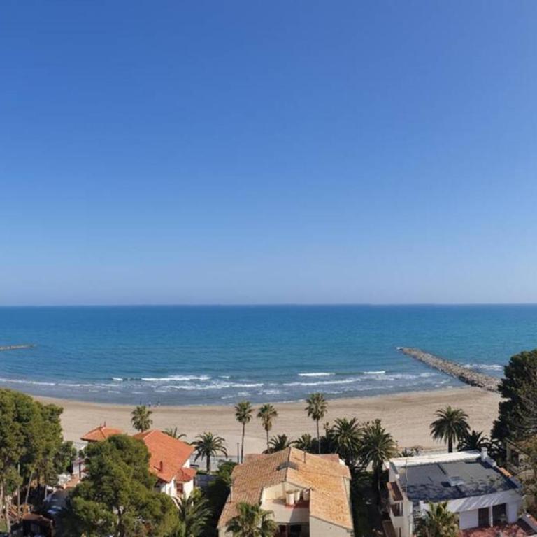El paraiso de Anita - Three-Bedroom Apartment - 17