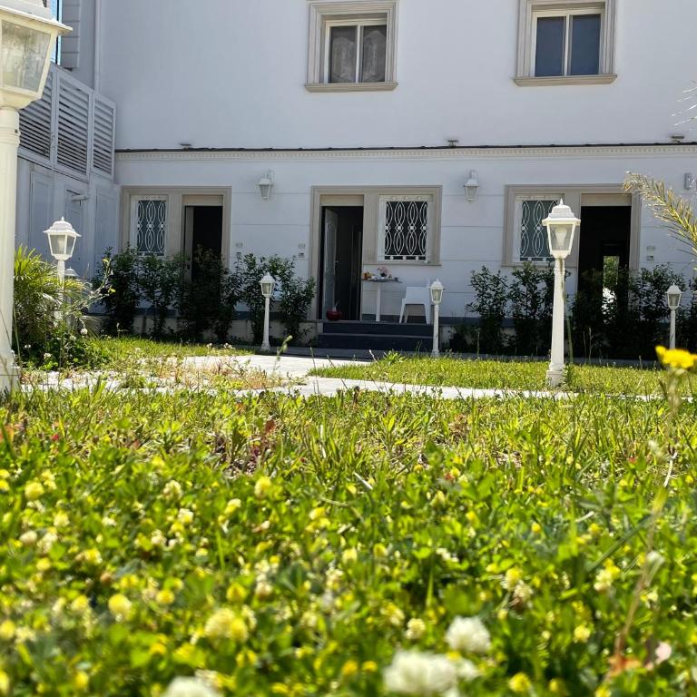 Grand Hotel Royal - Camera Matrimoniale con Ingresso Indipendente e Vista Giardino - 15