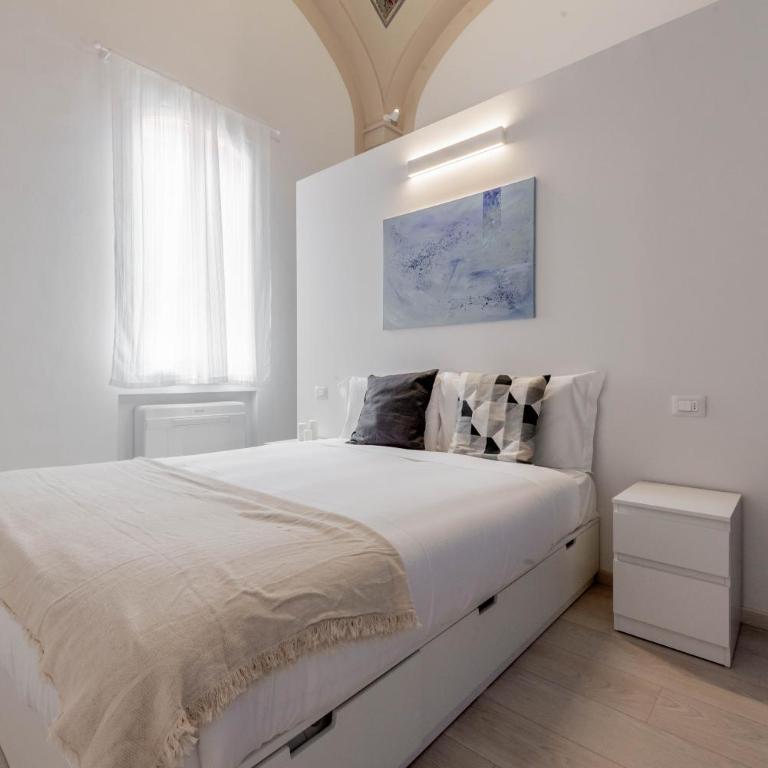 Realkasa Luxury S.Orsola Apartments - Two-Bedroom Apartment - 17