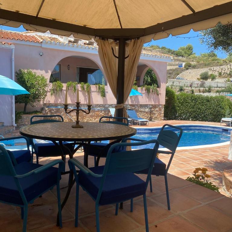 La Hacienda - Three-Bedroom Villa - 5