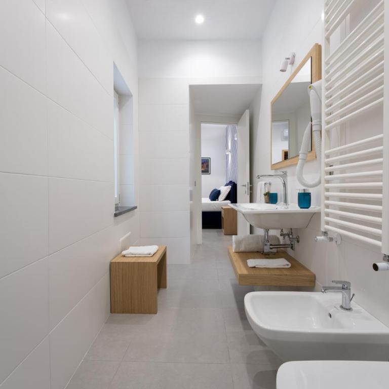 HSuites Luxury B&B - Camera Matrimoniale - 2