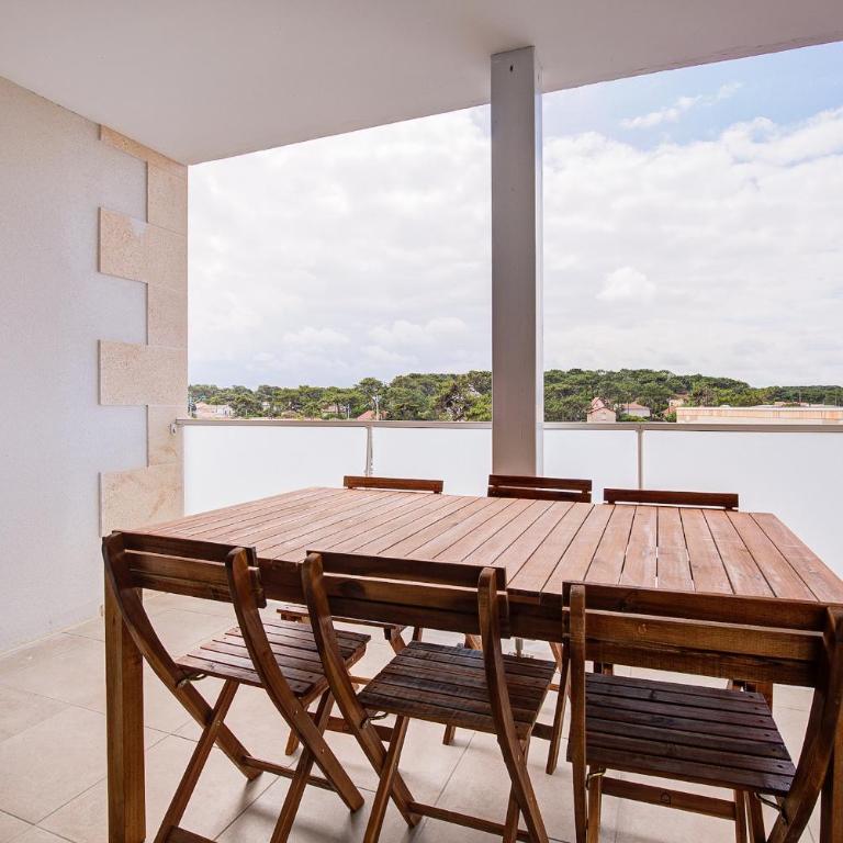 À 600m de la plage, bel appartement pour 6 - Appartement - 9