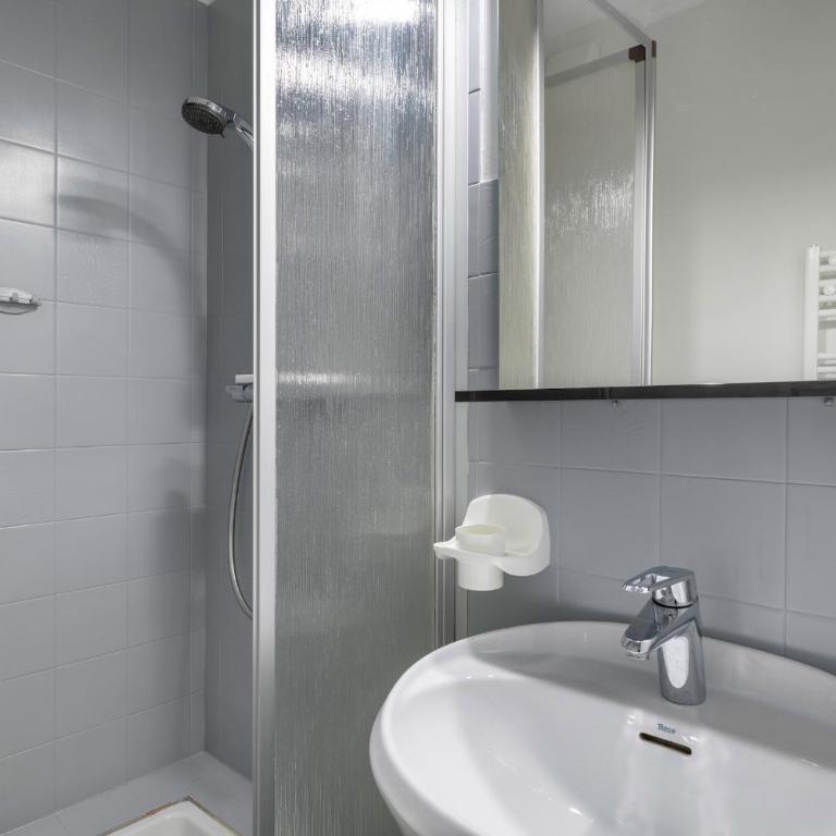 Appartement pour 2 adultes-2 enfants avec balcon - Apartment - 12