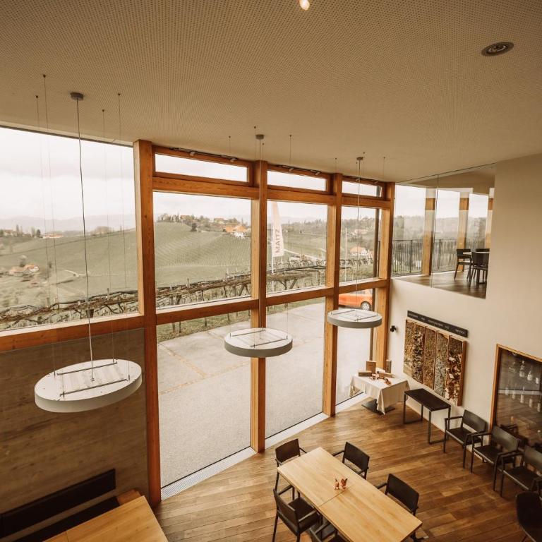 Weinhotel Maitz Wolfgang - Comfort Doppelzimmer mit Balkon - 11