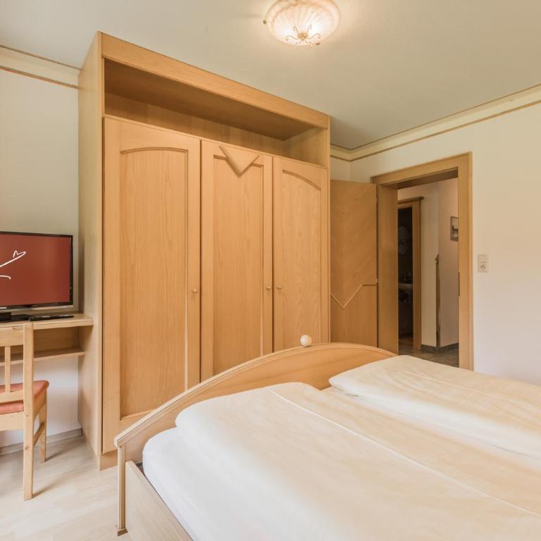 Landhaus Kristall inklusive Hotel-Spa - Apartment mit 1 Schlafzimmer - 6