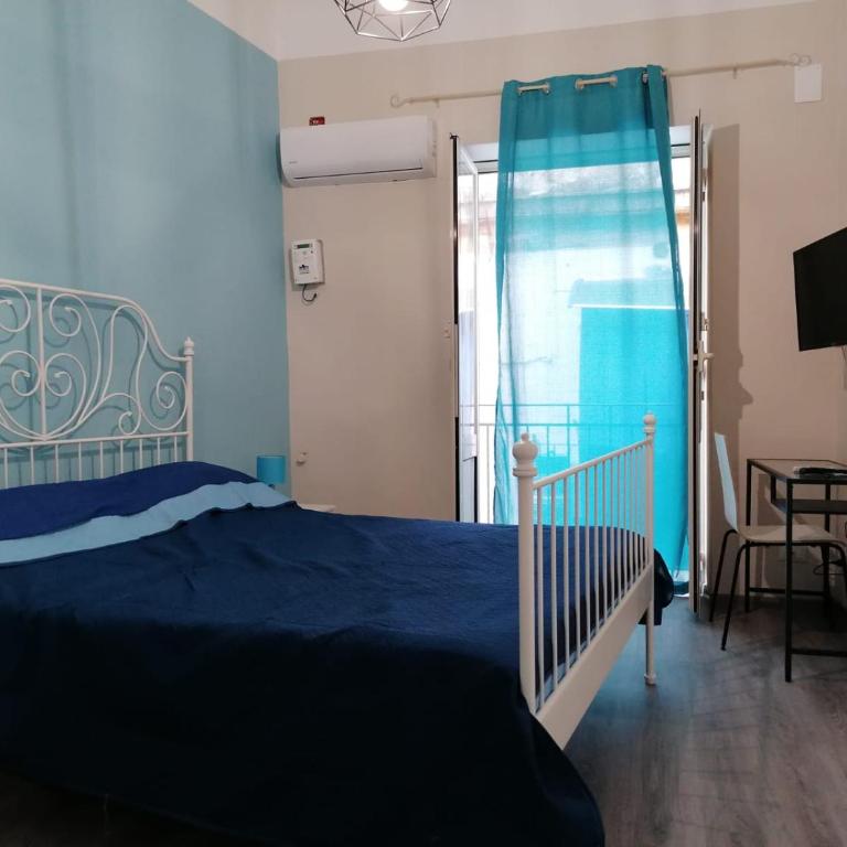 La terrazza sul vicolo - Double Room with Private Bathroom - 3