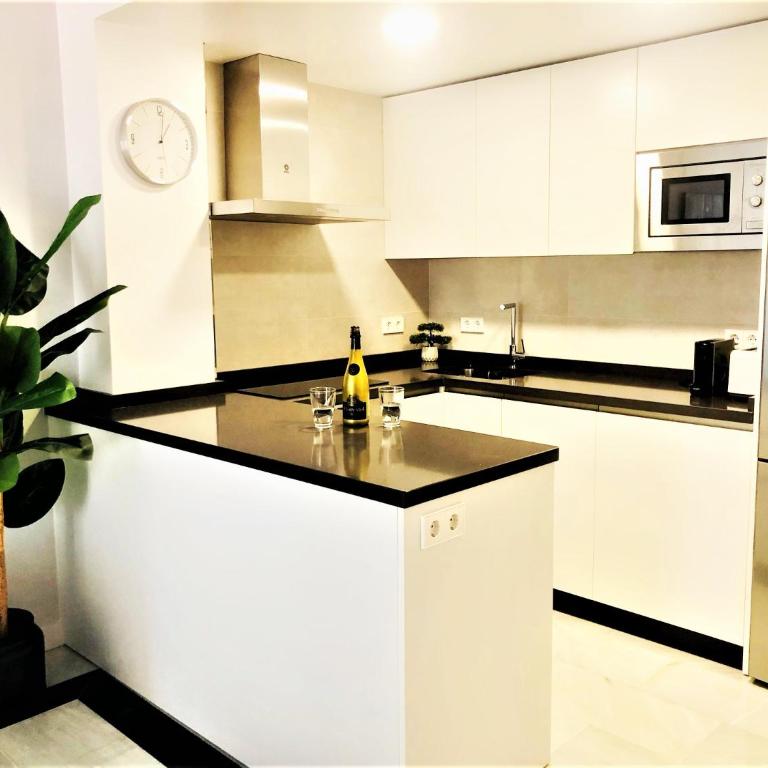 Rentcostadelsol Fuengirola Doña Sofia 3D - Apartamento de 2 dormitorios - 10