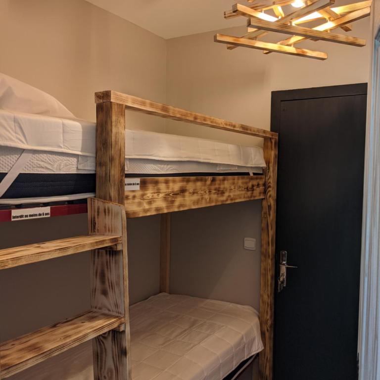 Andemu Studio cabine 2 à 4 personnes Barèges - Monolocale con Vista Montagna - 10