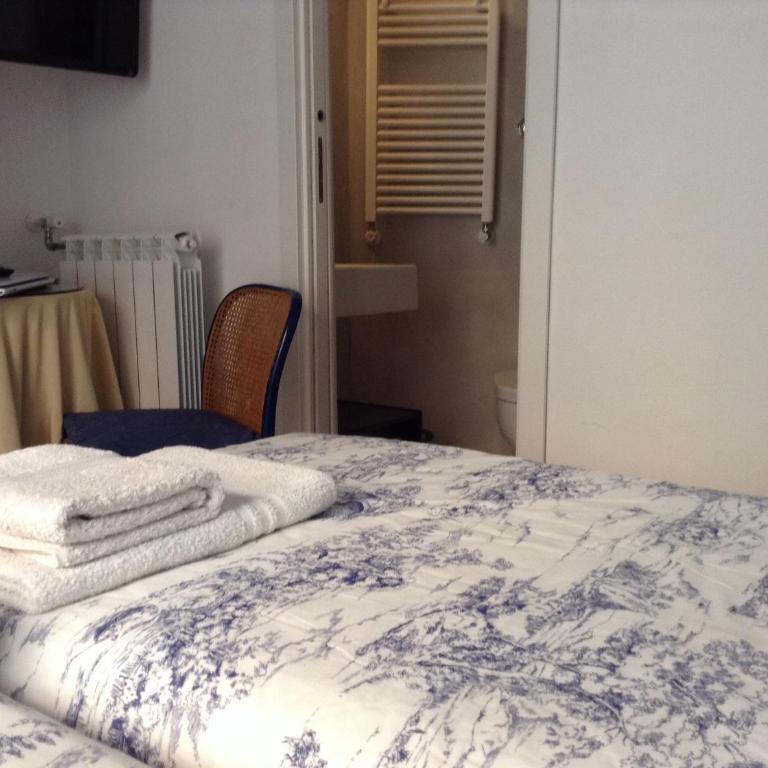 2 Be Home Colosseo - Double or Twin Room with Private Bathroom - 20