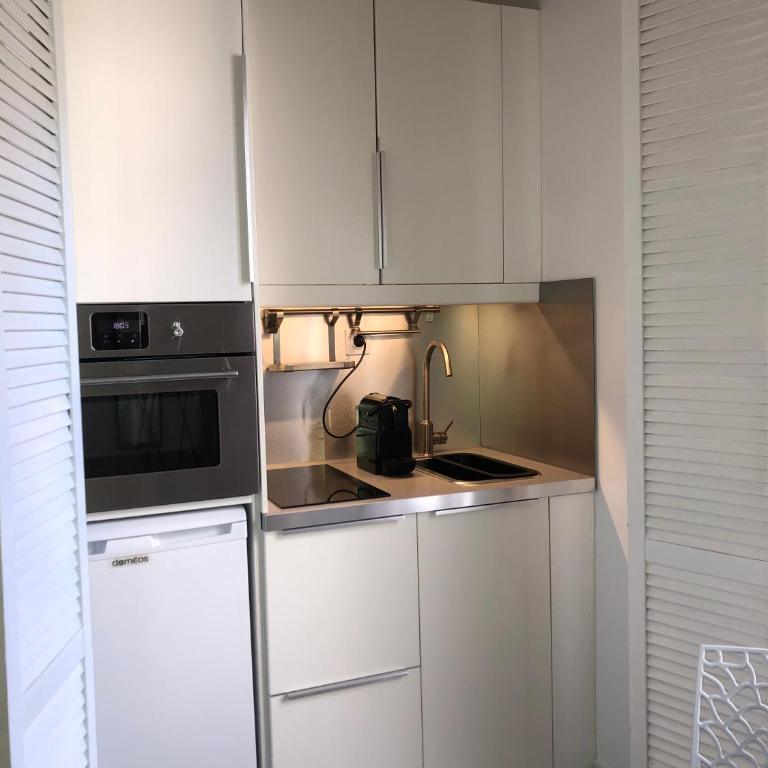 LE NID DES HALLES, Centre Reims, Boulingrin - Studio Lit Queen-Size - 19