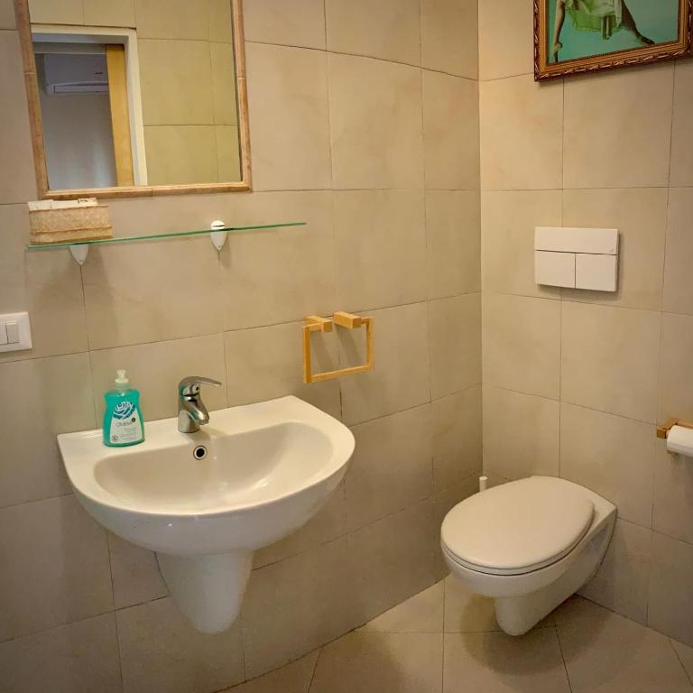 Ariel B&B - Double Room with Private Bathroom - 9